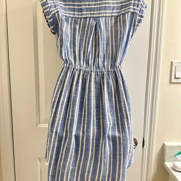 Blue White Striped Dress Lightweight Beachy Tie Waist Size XS Pockets Button - Picture 7 of 12